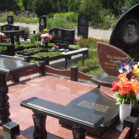 Эксклюзивные памятники (одинарные) (138)